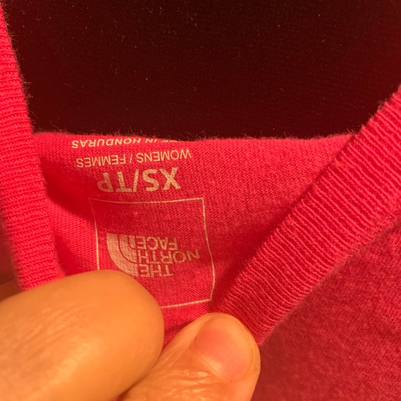The North Face Fuchsia V-Neck Tee - Picture 2 of 3